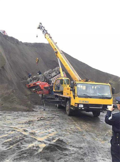 三穗上犹道路救援